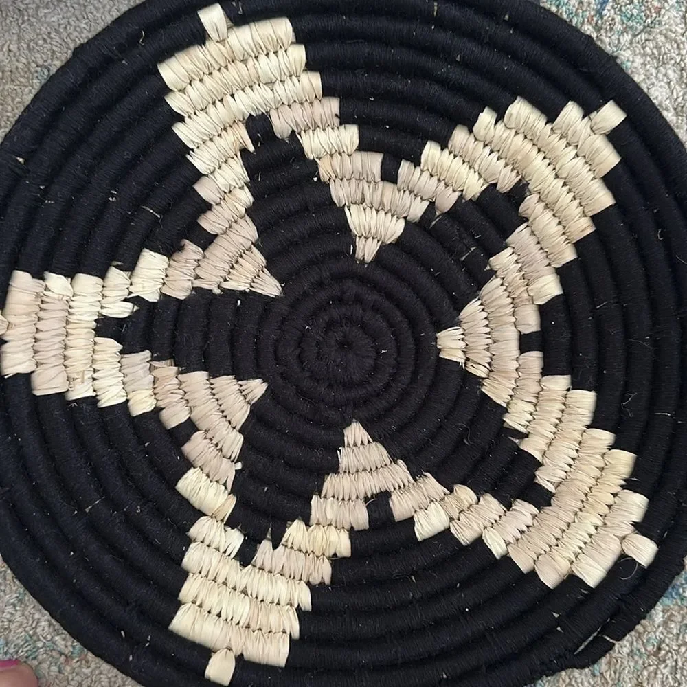 NWT PD Home & Garden Wall Basket Art